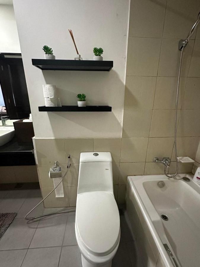 Suites De Marina Manila With Netflix Ngoại thất bức ảnh