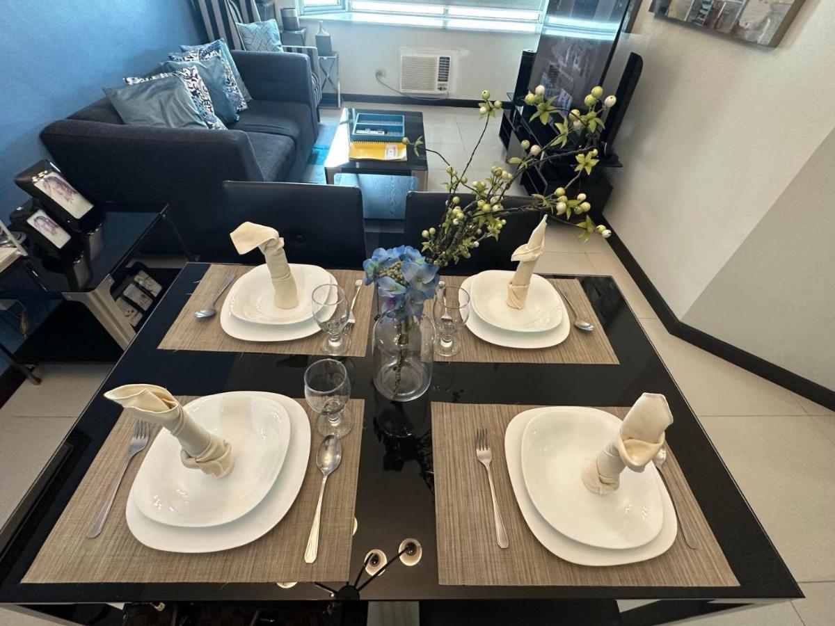 Suites De Marina Manila With Netflix Ngoại thất bức ảnh