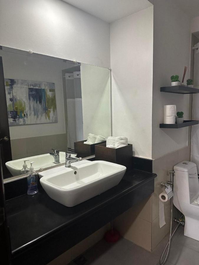 Suites De Marina Manila With Netflix Ngoại thất bức ảnh